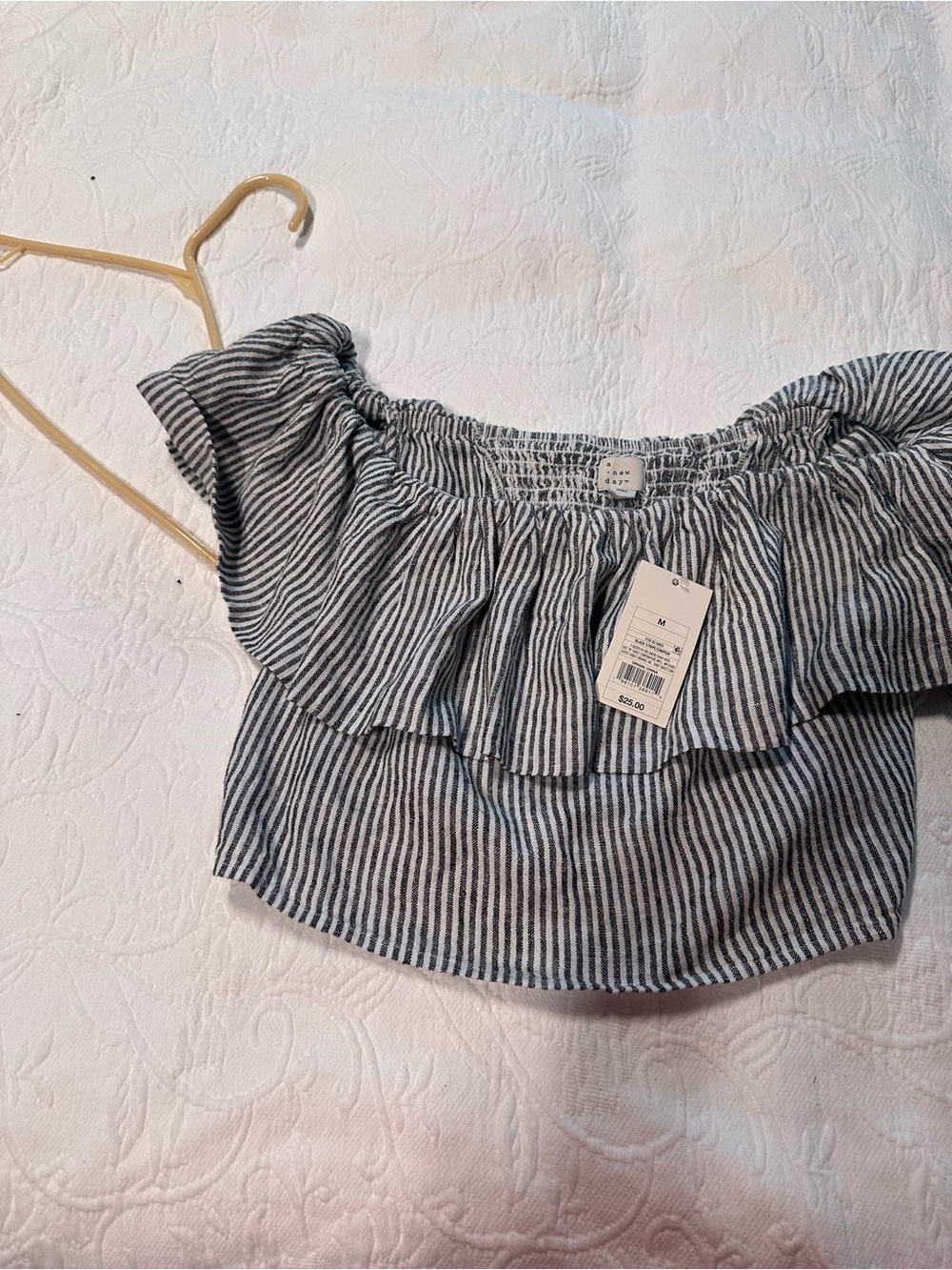 Black Striped Off-Shoulder Ruffle Camisole - Black/White